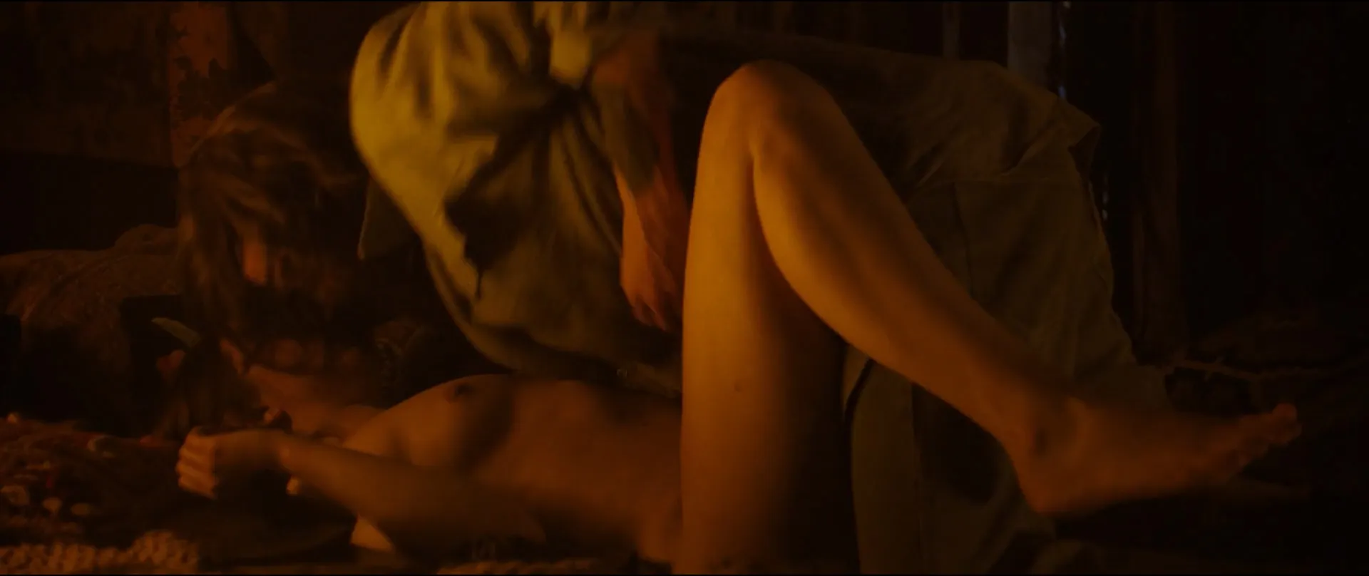 bestcelebgirls.com: hannah murray & julia schlaepfer sex in charlie says ( also known as