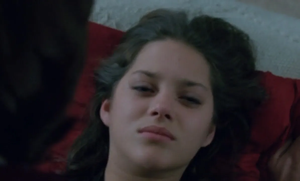 bestcelebgirls.com: marion cotillard sex in chloe movie